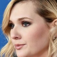Abigail Breslin Nagie