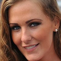 Amii Grove Nagie