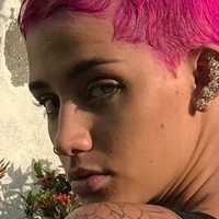 AZZY Nagie