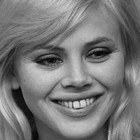 Britt Ekland Nagie