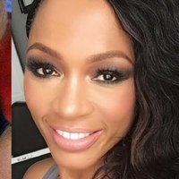Cari Champion Nagie