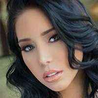 Carolina Petkoff Nagie