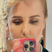 holly Nagie