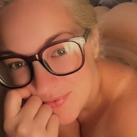 HoneybeeHarlow Nagie