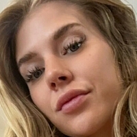jadeold Nagie