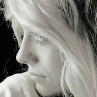 Jezz Von Sperling Nagie