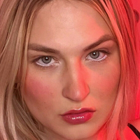 Kloe Autumn Rose Nagie