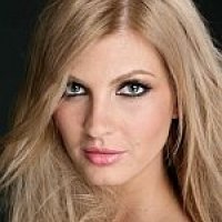 Laura Karnyaczki Nagie