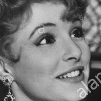 Monique Vita Nagie