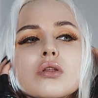 Nivalislava Nagie