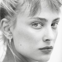 Nora Arnezeder Nagie