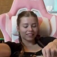 Queen_egirl Nagie
