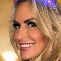 Samantha XO Swinger DJ Nagie