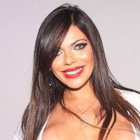 Suzy Cortez Nagie