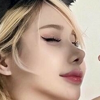 s.xxrw Nagie