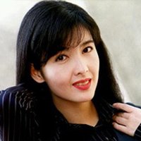 Vivian Chow Nagie