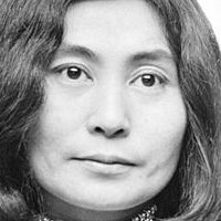 Yoko Ono Nagie